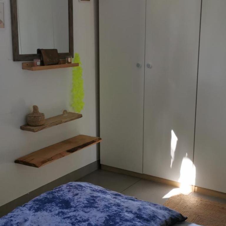 Maison contemporaine avec piscine dans la verdure - Villa 1 Chambre - 17