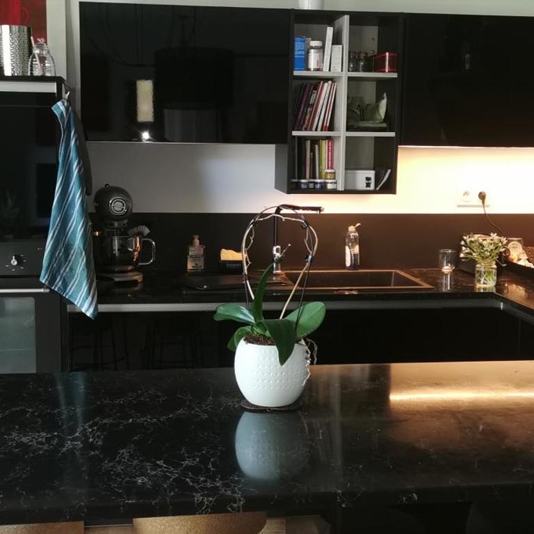 Maison contemporaine avec piscine dans la verdure - Villa 1 Chambre - 15
