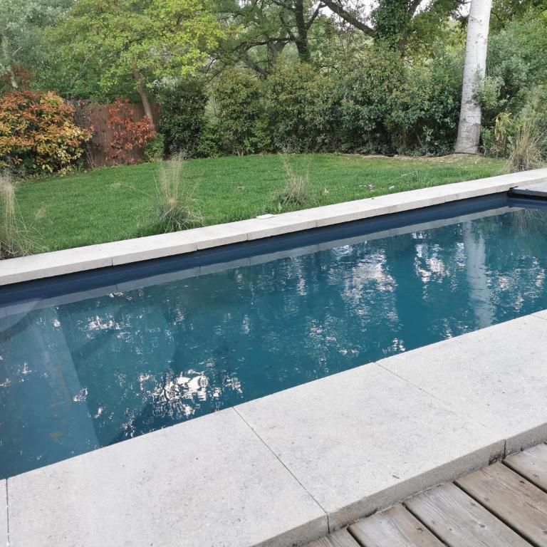 Maison contemporaine avec piscine dans la verdure - Villa 1 Chambre - 5
