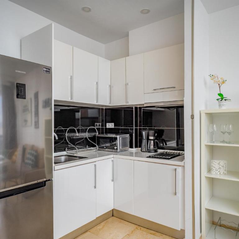 Premium Beachfront Stay in La Carihuela 2 - Apartamento de 1 dormitorio - 9
