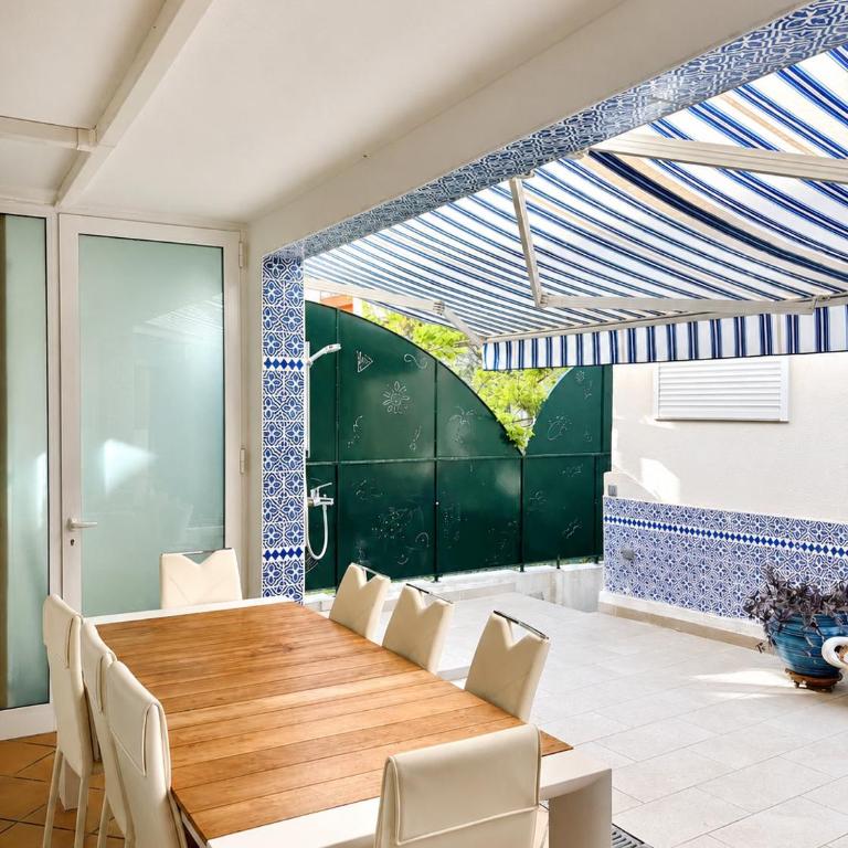 Piscine Jacuzzi Privée Chauffée, Terrasse et Garage à Nice - Appartement 2 Chambres - 14
