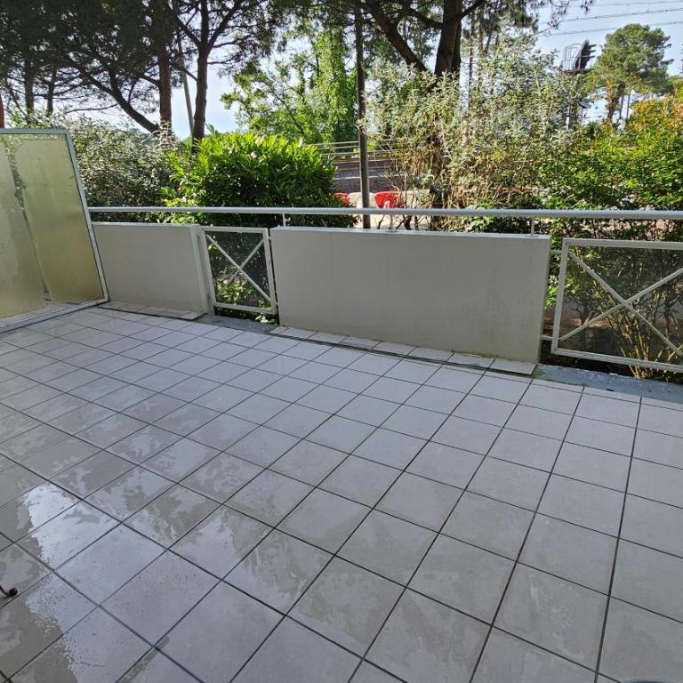 Résidence fermée Grande terrasse ombragée Piscine Plage Port Parc Gare - Appartement 1 Chambre - 11