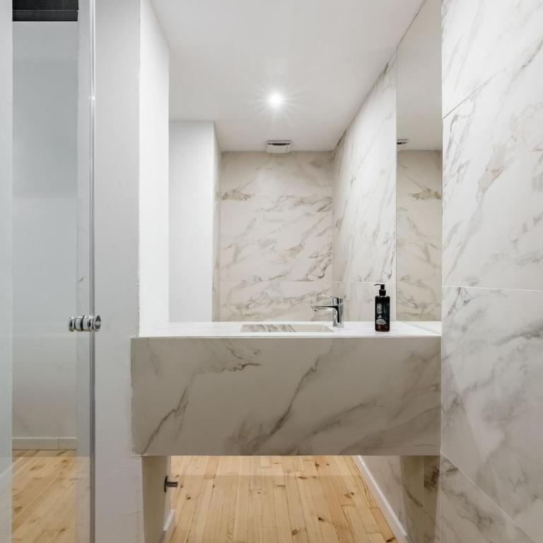 Malasaña Vibes Room 1 - One-Bedroom Apartment - 12