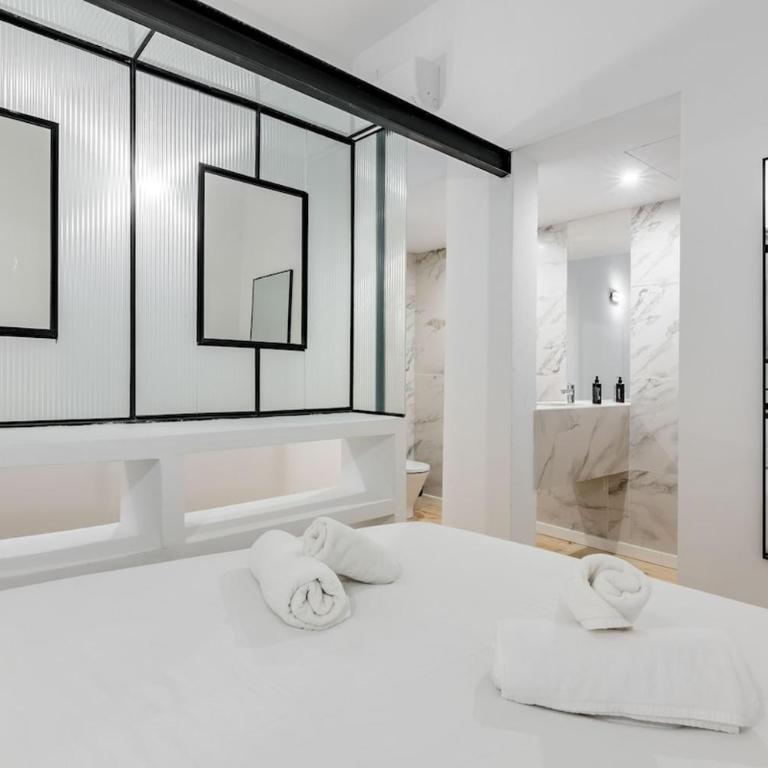 Malasaña Vibes Room 1 - One-Bedroom Apartment - 26