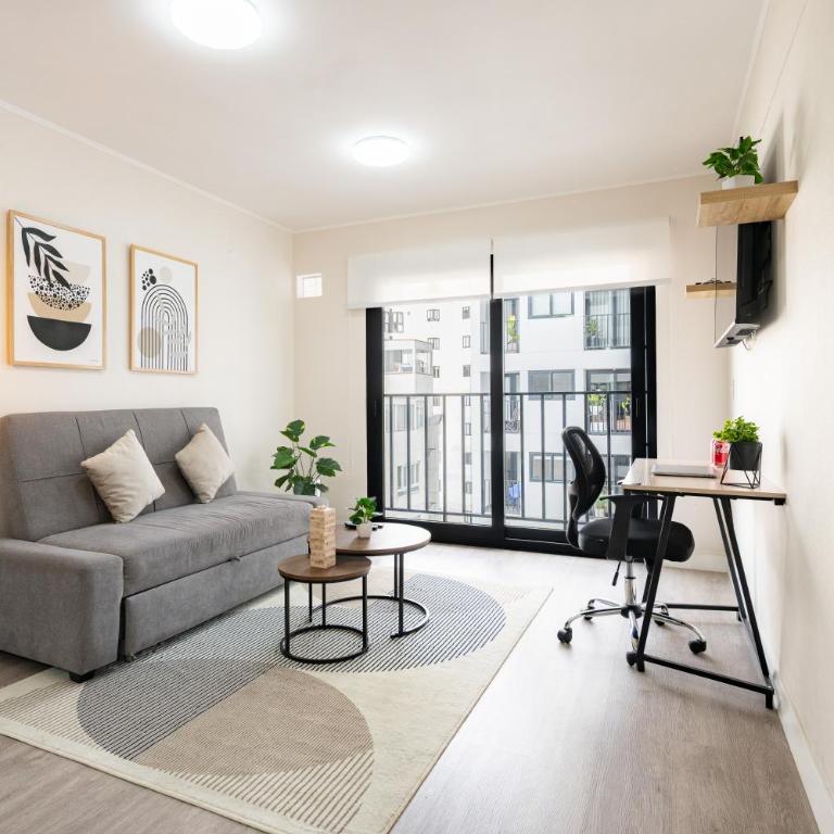 Artline Apartments by Vibrant - One-Bedroom Apartment with Balcony - 7