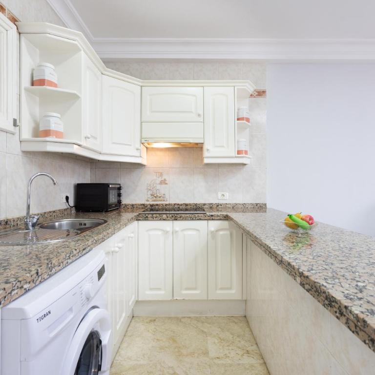 OkStay - Bahia Playa, Piscina y vistas en Puerto de la Cruz - Apartamento de 2 dormitorios con terraza y vistas al mar - 4