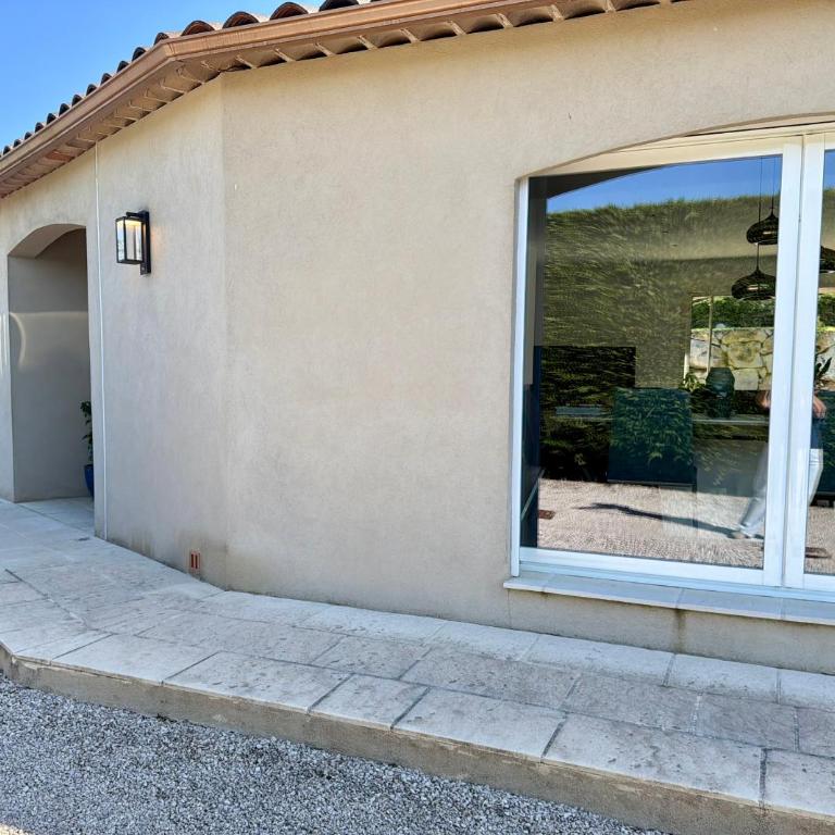 Jolie villa 3ch climatisée à proximité du village de Valbonne mecalineloc - Villa de 3 dormitorios - 19