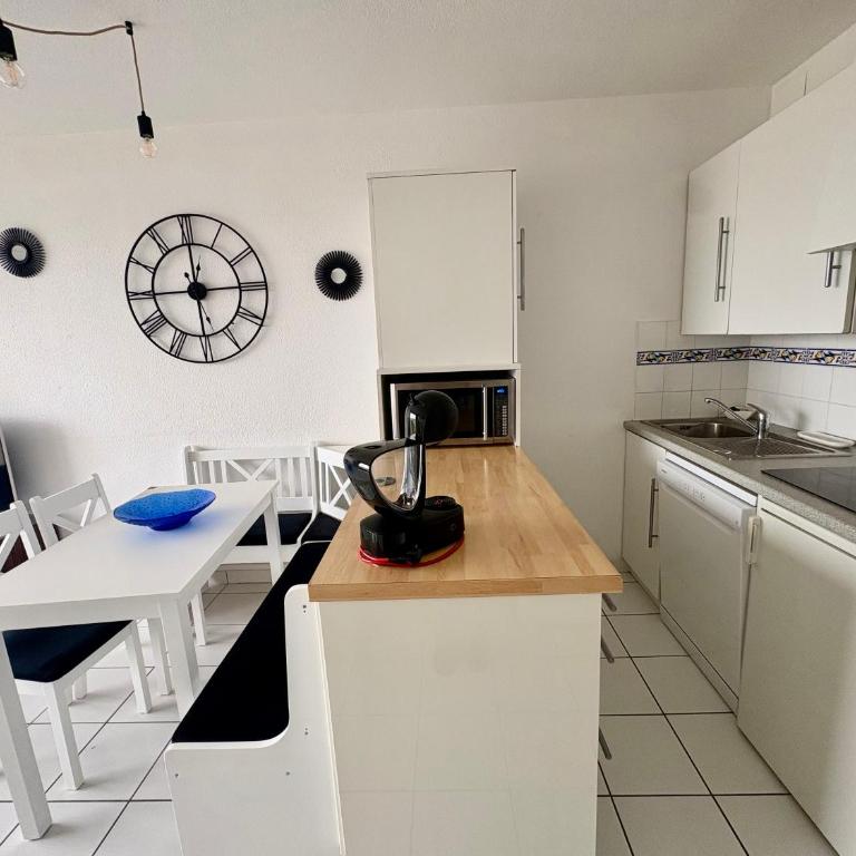 Les Pêcheurs - Appartement 1 Chambre Supérieur avec Balcon - 10
