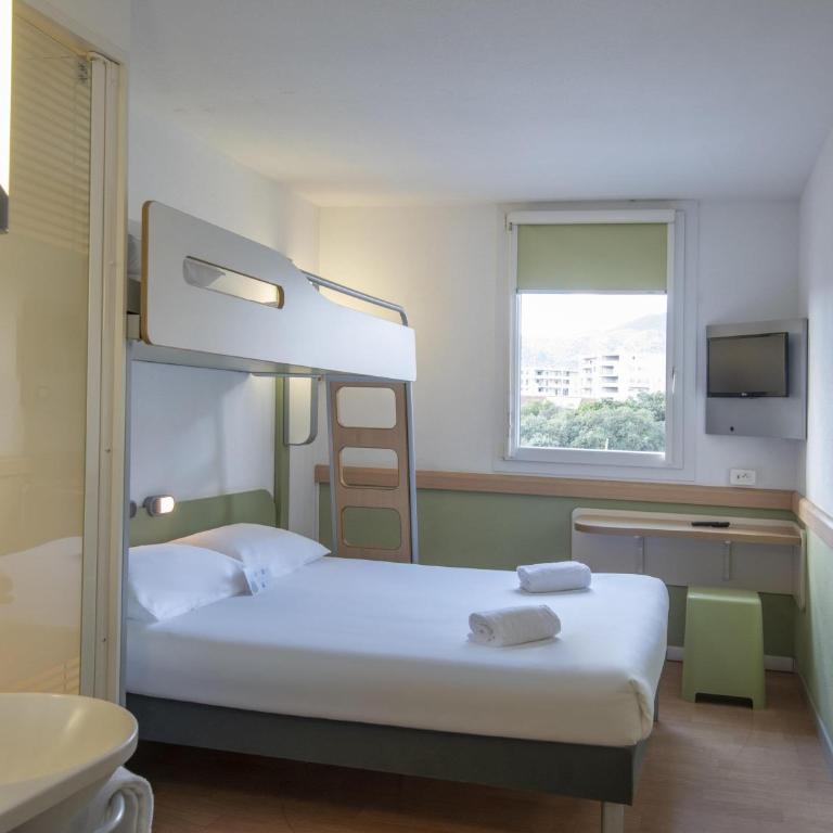 ibis budget Ajaccio - Chambre Triple - 2