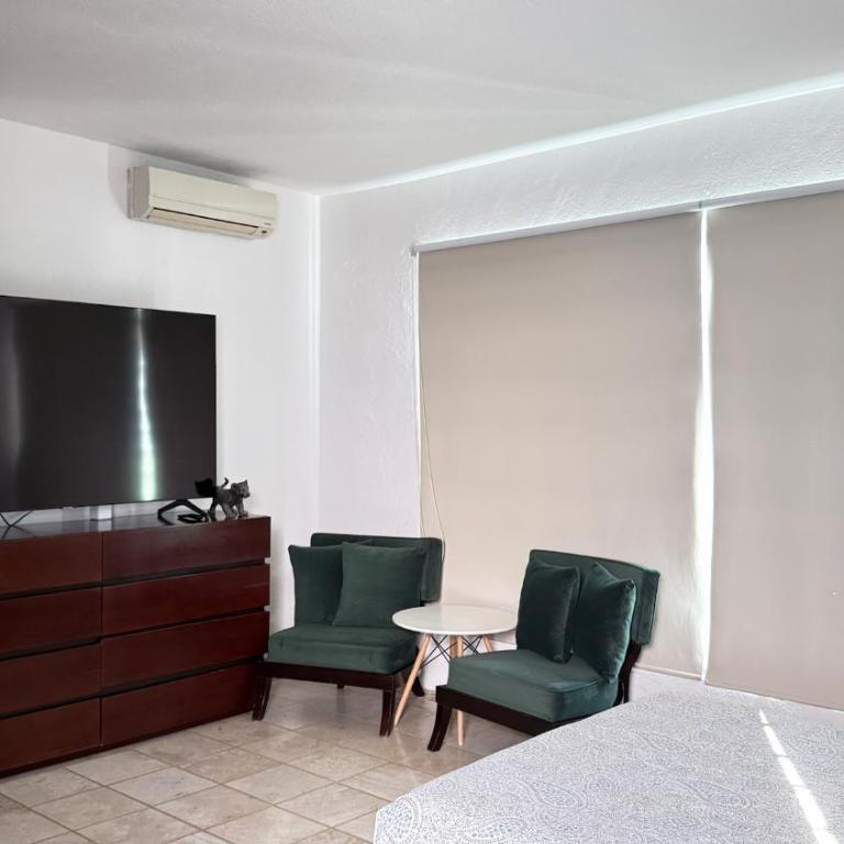 Casa del Árbol - Three-Bedroom Villa - 26