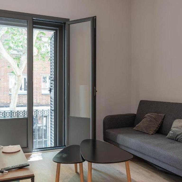 Stay Unique Apartments in Gràcia near Park Güell - Apartment - 8