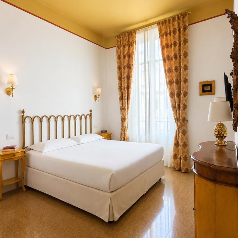 ISOLA - Smart Accomodation - Camera Deluxe Matrimoniale/Doppia con Letti Singoli con Balcone - 1