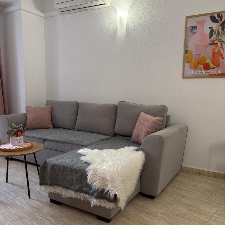 Piso con piscina, céntrico, cerca de la playa - Apartamento de 2 dormitorios - 12