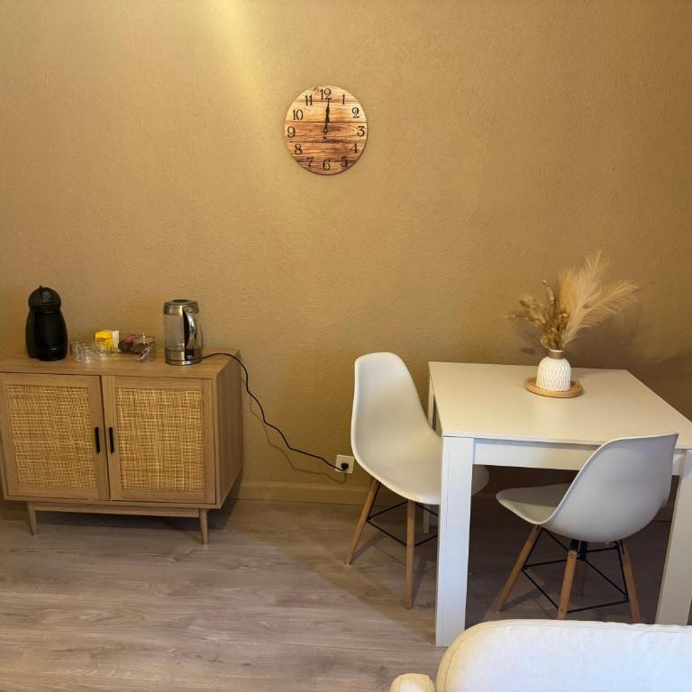Cosy Alpine Studio Thermal Bath - Apartamento de 1 dormitorio - 2