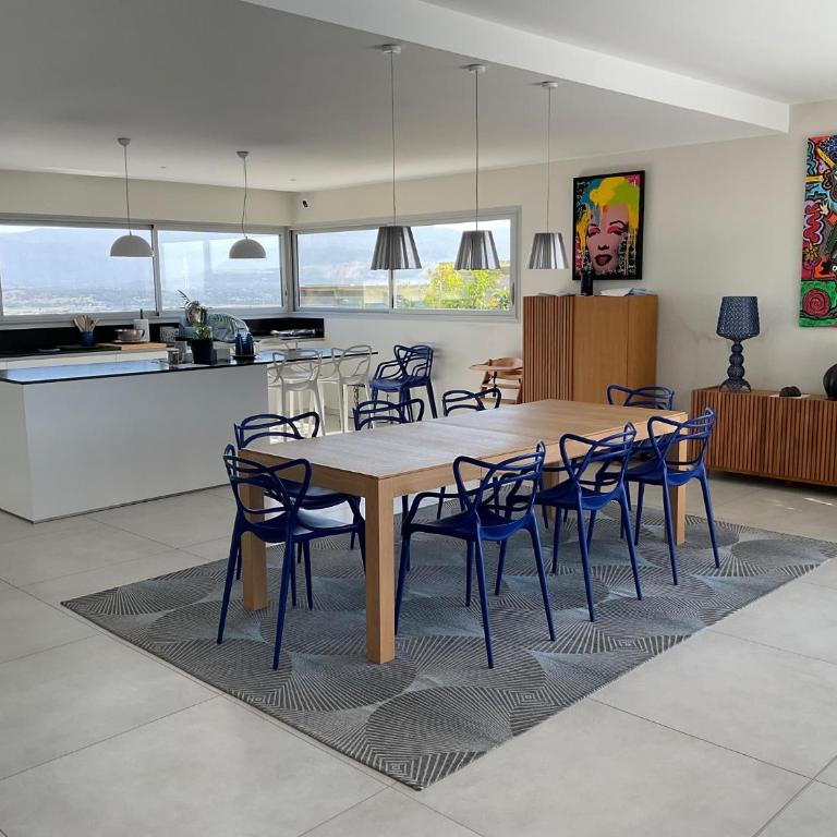 Suite avec 2 chambres d'hôtes pour 1 à 4 personnes avec vue mer, terrasse, parking privé, proche port et aéroport, petit déjeuner inclus - Suite avec Terrasse - 7