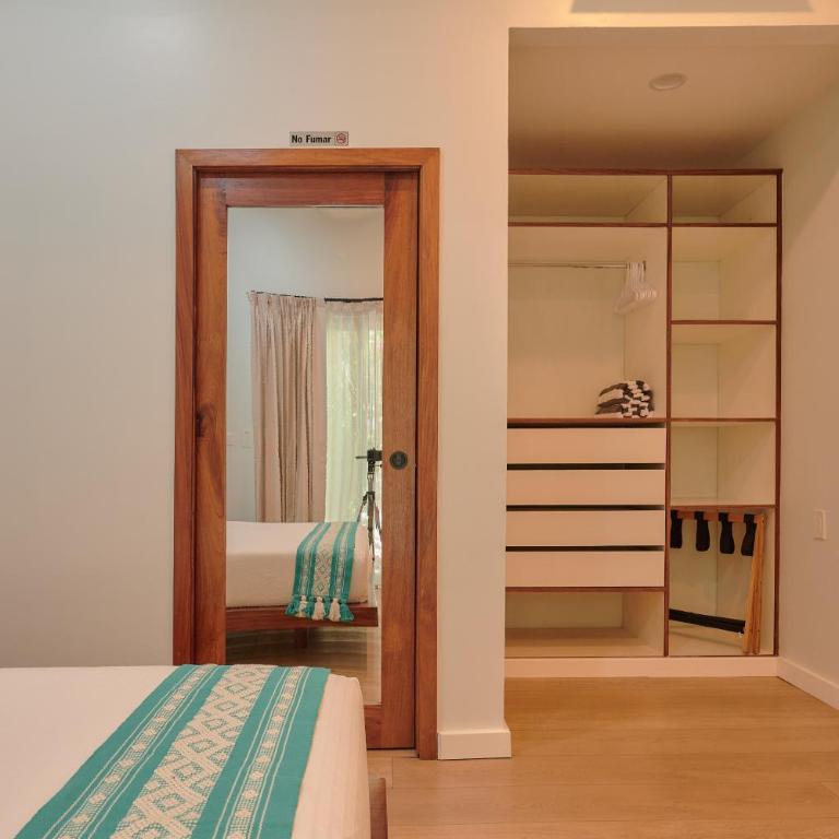 Hotel Fusión - Suite Estándar - 24