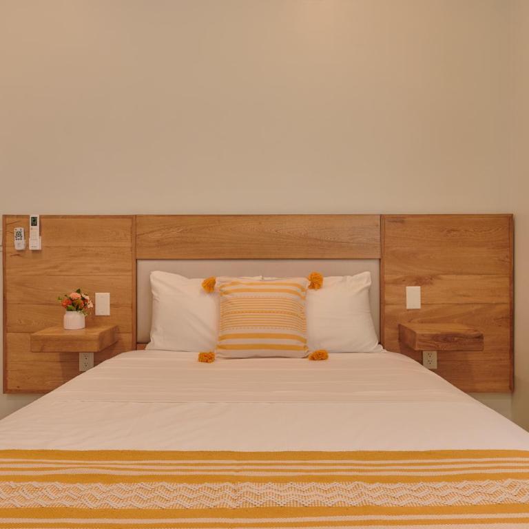Hotel Fusión - Suite Estándar - 19