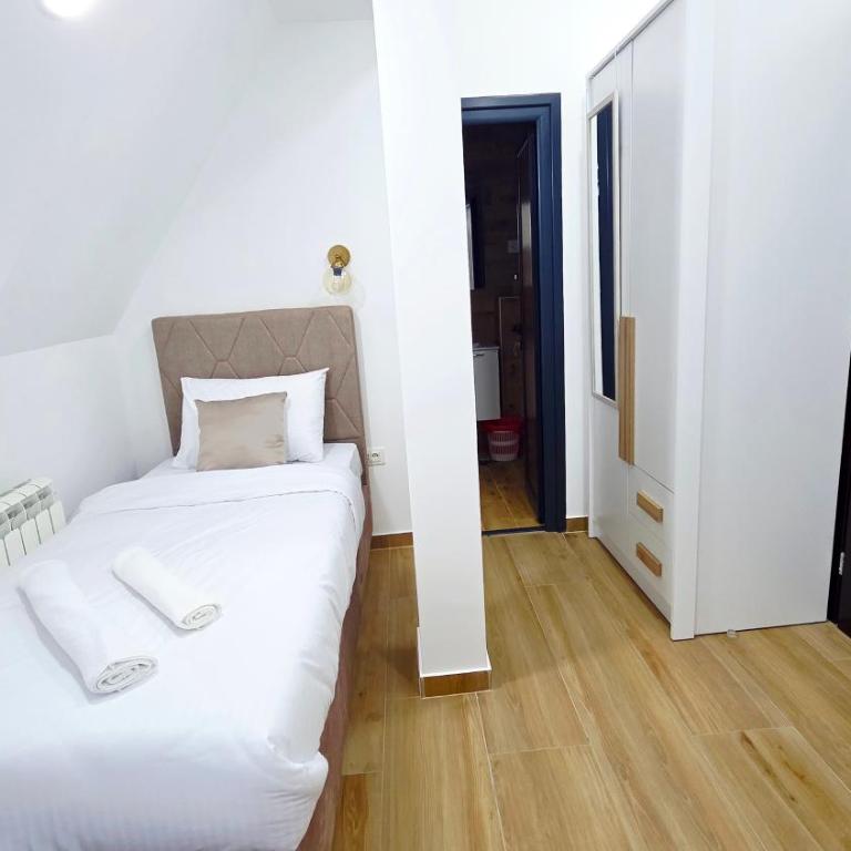 Srebrna Jela - twin room beds - 1