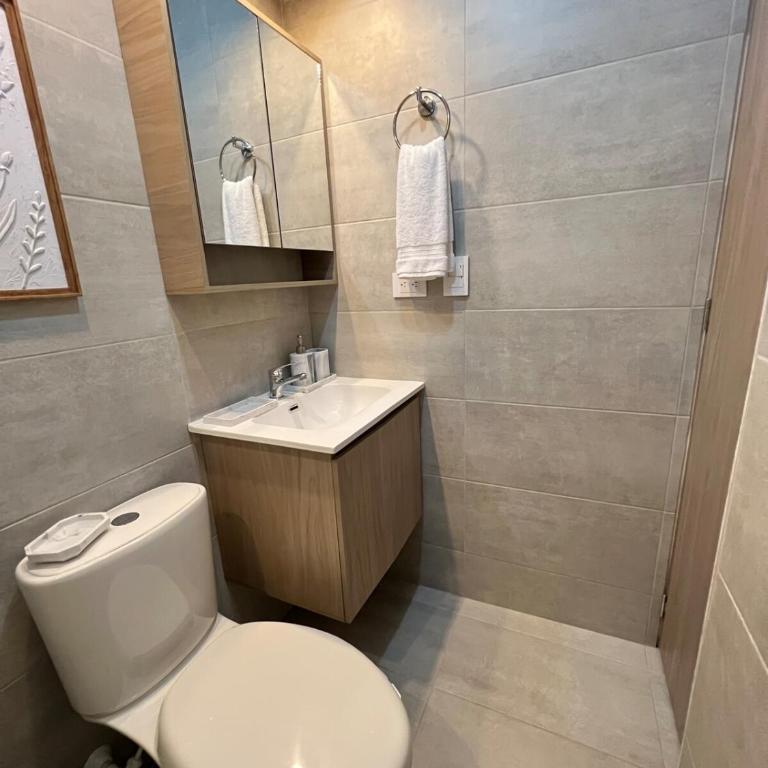 Cozy and Minimalist Apartment with Mountain View! - Apartamento de 2 dormitorios - 24