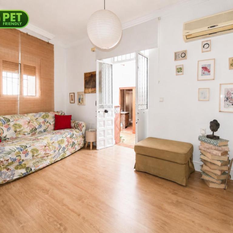 Casa Calma con Patio. A 500 m de Puente Nuevo - Casa con 1 dormitorio - 28
