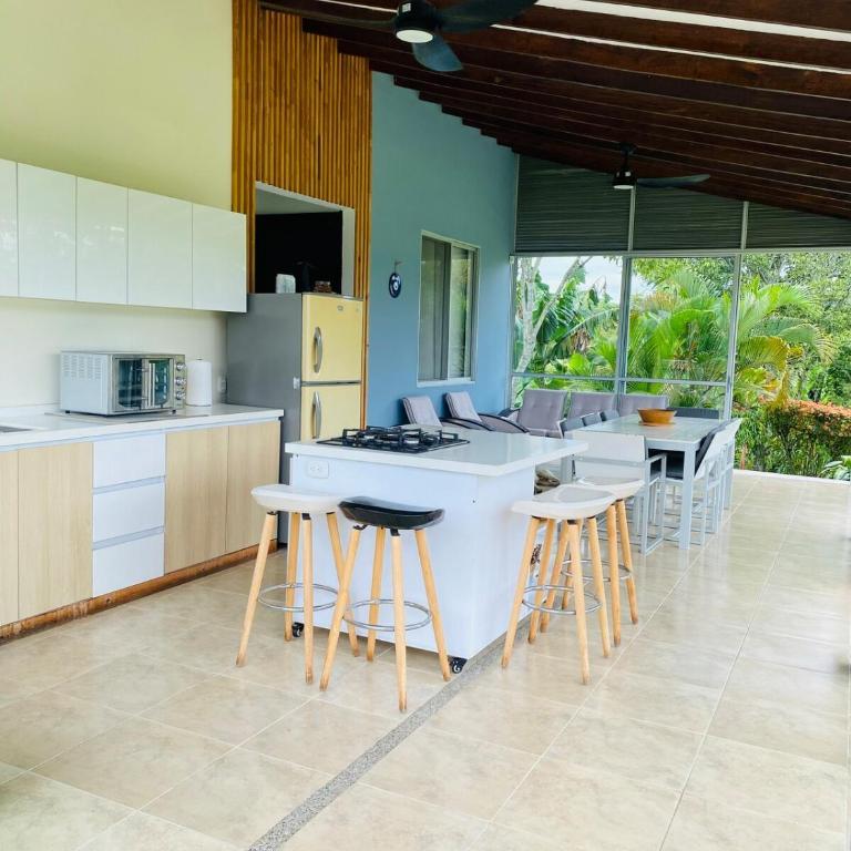 Refugio Botánico en Cerritos pereira Jacuzzi y naturaleza - Casa de 3 dormitorios - 26