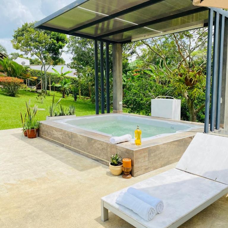 Refugio Botánico en Cerritos pereira Jacuzzi y naturaleza - Casa de 3 dormitorios - 35