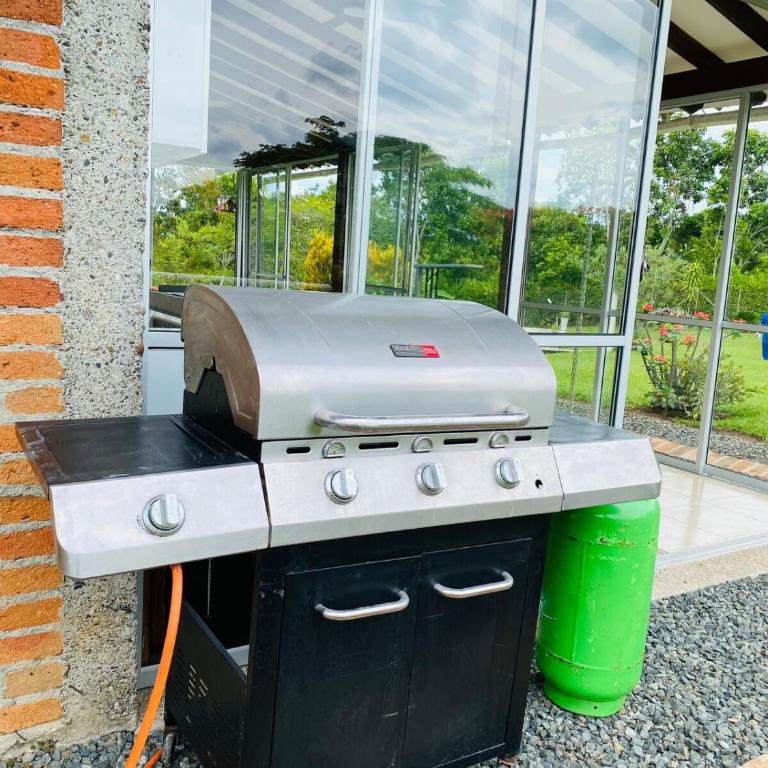 Refugio Botánico en Cerritos pereira Jacuzzi y naturaleza - Casa de 3 dormitorios - 38