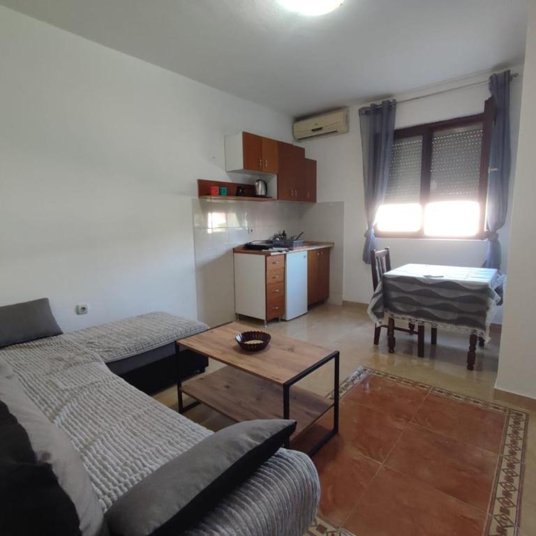 Apartmani Knežević - Apartman sa 1 Spavaćom Sobom - 2
