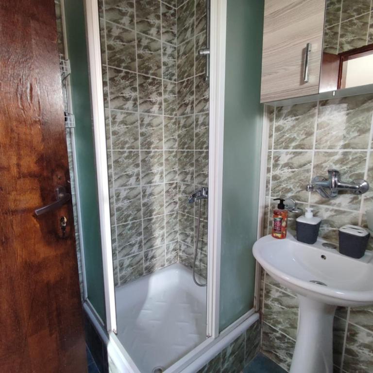 Apartmani Knežević - Studio Apartman s Balkonom - 2