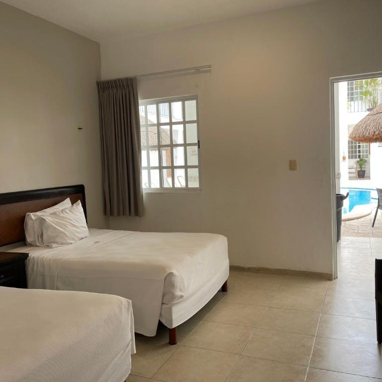 Hotel María Jose - Habitación Doble - 2 camas dobles - 8