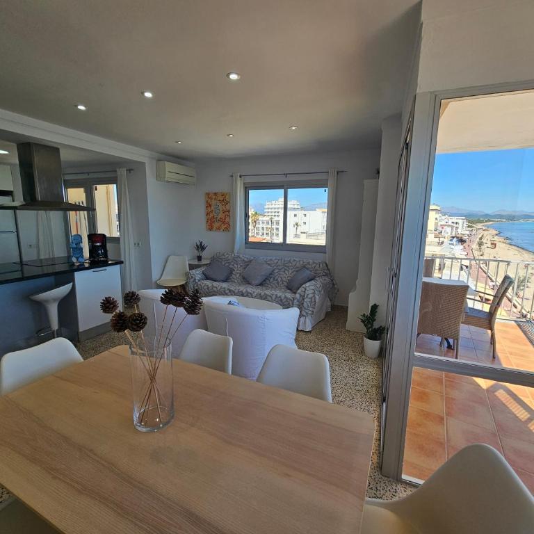 Ran de Mar Beach - Two-Bedroom Apartment - 52