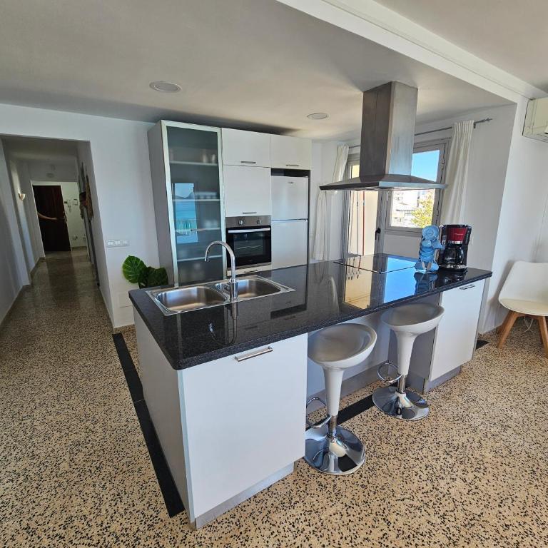 Ran de Mar Beach - Two-Bedroom Apartment - 25