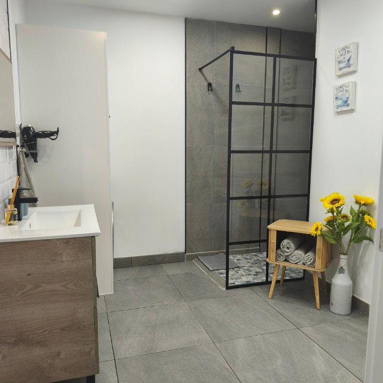 Central Apartment 4P Playa Chica Beach 2min WIFI - Apartment - Ground Floor - 17