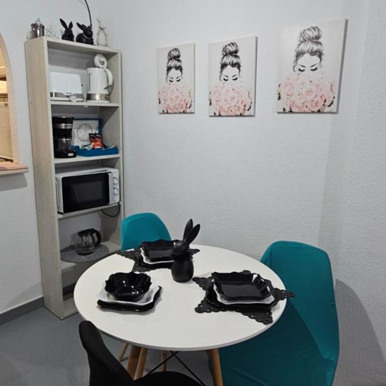 La Perla Urbana - Apartment - 8