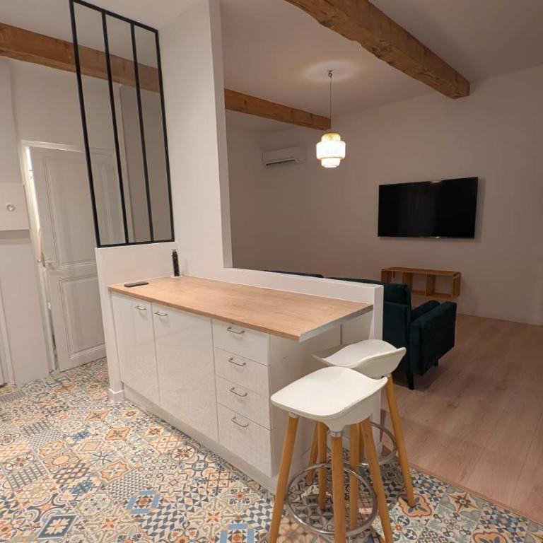 Joli appartement climatisé à 100m de la Gare - One-Bedroom Apartment - 8