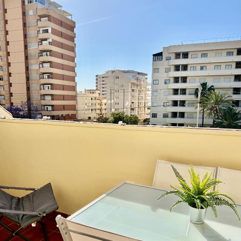 Ático con terraza cerca del mar los Boliches - Two-Bedroom Apartment - 16