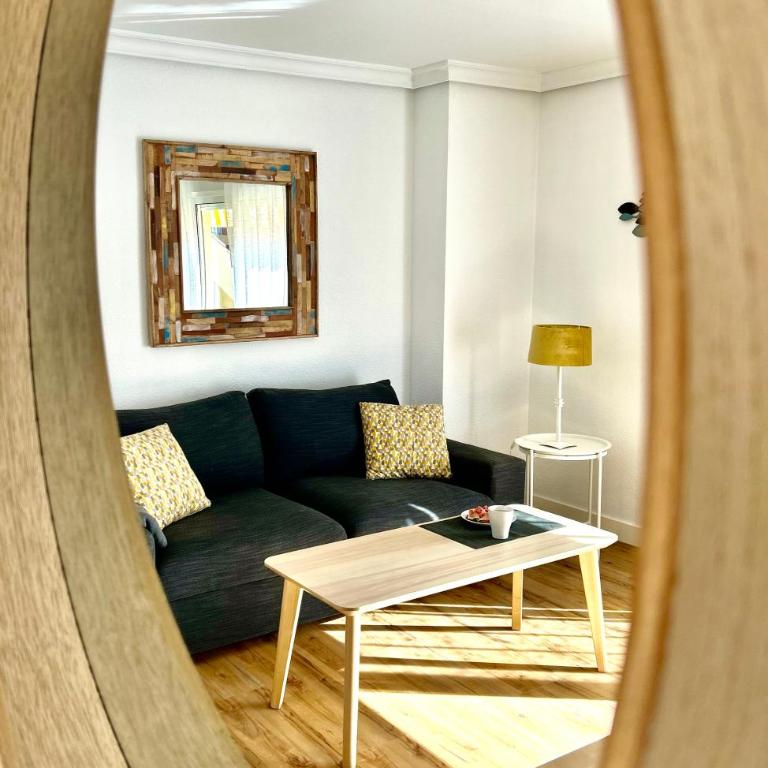 Ático con terraza cerca del mar los Boliches - Two-Bedroom Apartment - 17