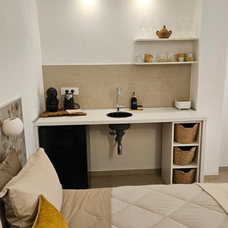Casa Daquigno - Boutique Rooms & Garden - Camera Tripla Deluxe - 2