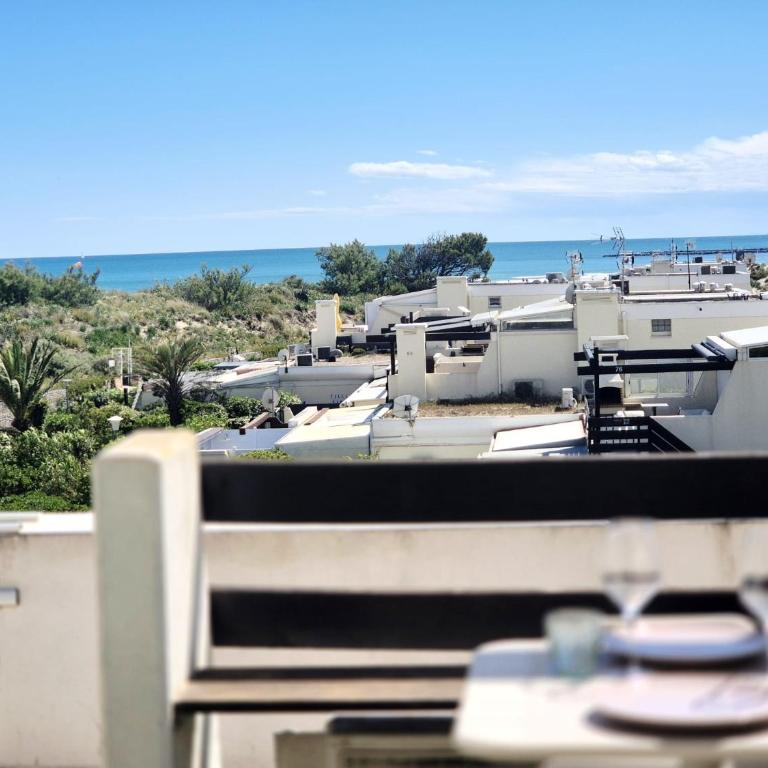 Marie Antoinette Village Naturiste Sea View Port Nature 2 coursives - One-Bedroom Apartment - 5