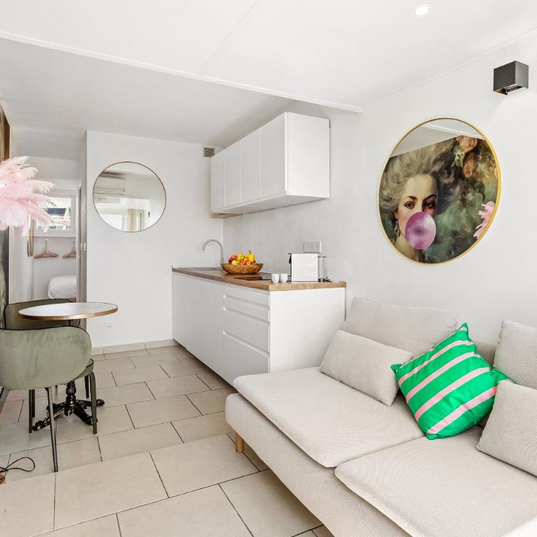 Marie Antoinette Village Naturiste Sea View Port Nature 2 coursives - One-Bedroom Apartment - 6