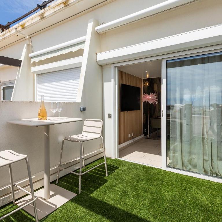 Marie Antoinette Village Naturiste Sea View Port Nature 2 coursives - One-Bedroom Apartment - 7