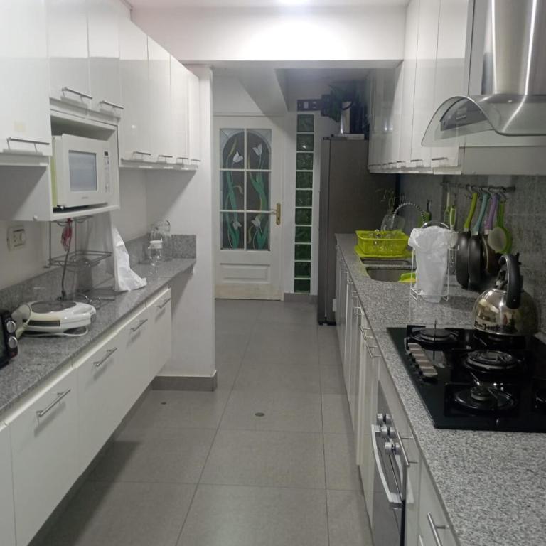 Spacious apt Perfect for Families 2nd Floor - Apartamento - 21