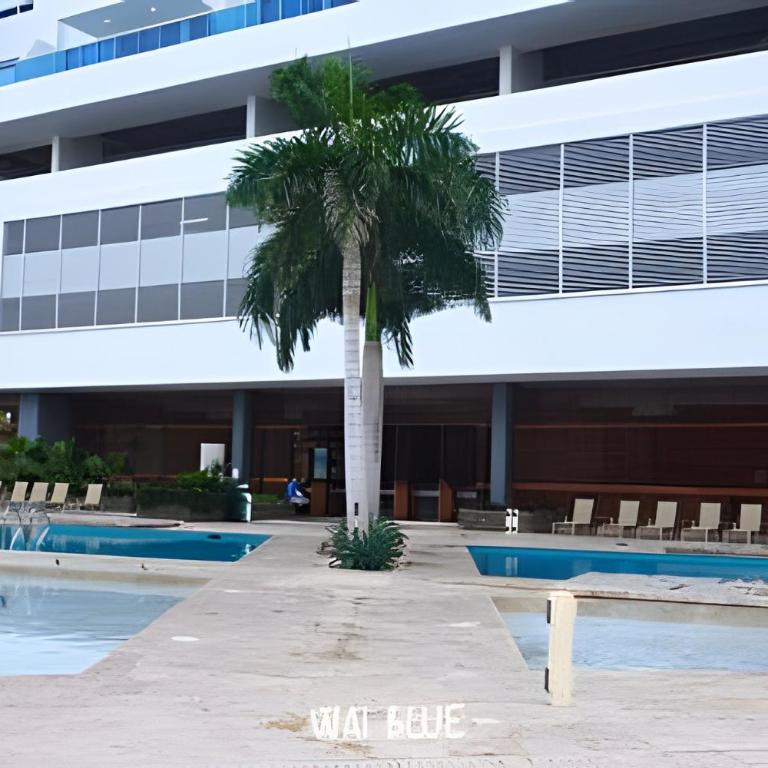 Luxury Apt/Balcony/Pool/Beach. RDME10 by WaiBlue - Apartment - 54