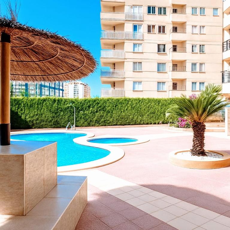 Apartamento "Casa Montes" con Piscina, Wifi y Parking Gratis! - Apartamento de 2 dormitorios con terraza y vistas al mar - 15