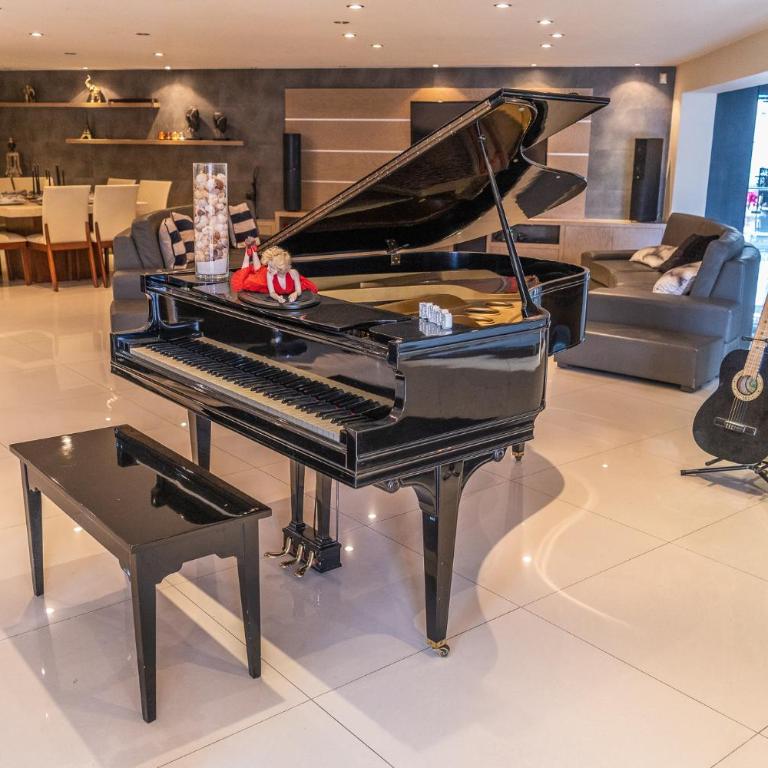 Luxurious House in Guadalajara Near Estadio Akron, Expo GDL - Villa - 14