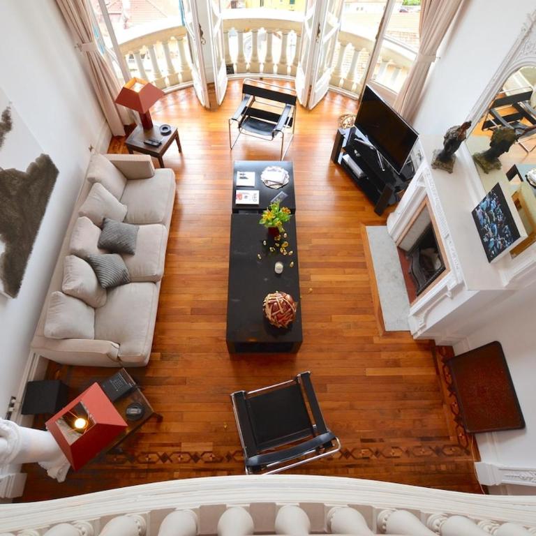 MONACO BLUE SEA OVER WIDE BALCONY for GRAND PRIX - Two-Bedroom Apartment - 34