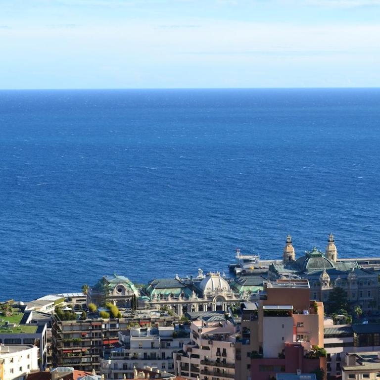 MONACO BLUE SEA OVER WIDE BALCONY for GRAND PRIX - Two-Bedroom Apartment - 36