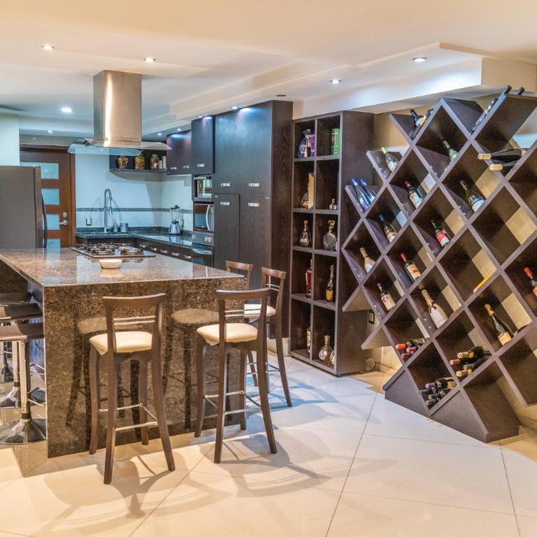 Luxurious House in Guadalajara Near Estadio Akron, Expo GDL - Villa - 25