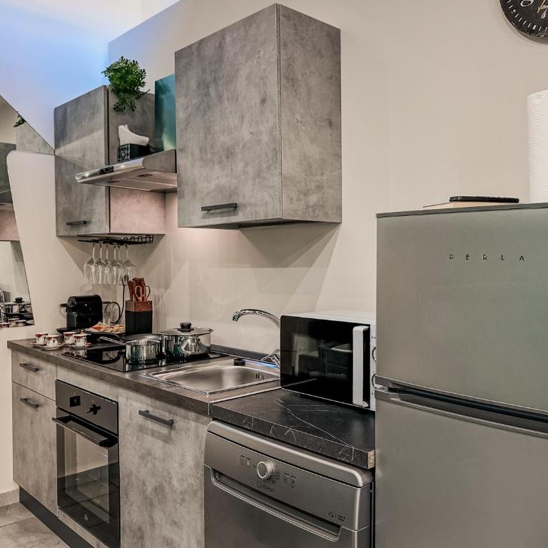 Golden Art Stay - Centro Storico Torino - One-Bedroom Apartment - 9
