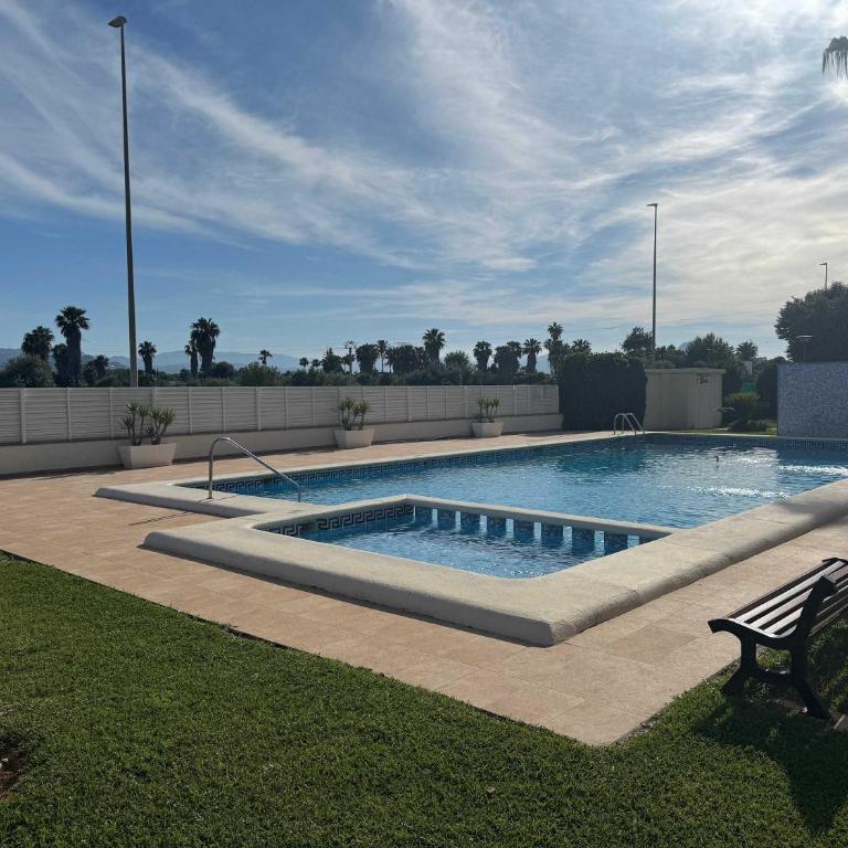 Beachnear modern apartment with community pool - Apartamento - 4